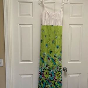 Aeropostale green &white dress size medium